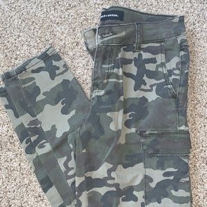 Camo jeans size 5